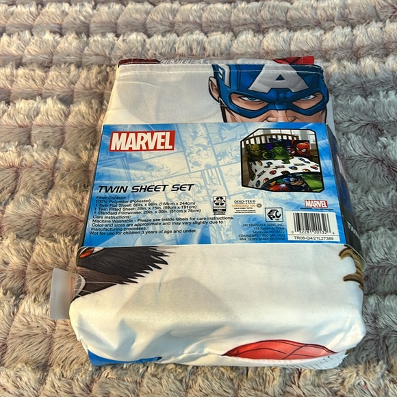 Marvel Twin Sheet set - Picture 2 of 3